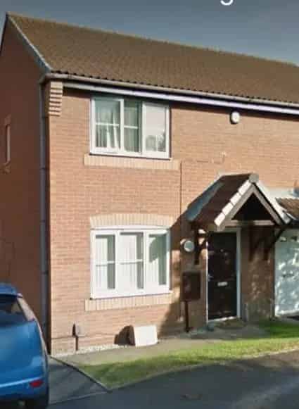 Semi Detached House 2 Bedrooms