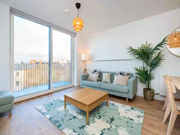 3 Bedroom Flat to Rent in Edinburgh