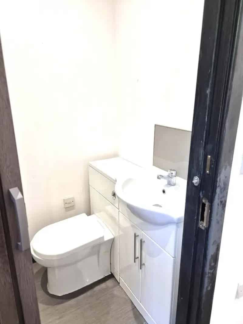 1 Bedroom Flat To Let All Bills Included Ground Floor Studio Apartment