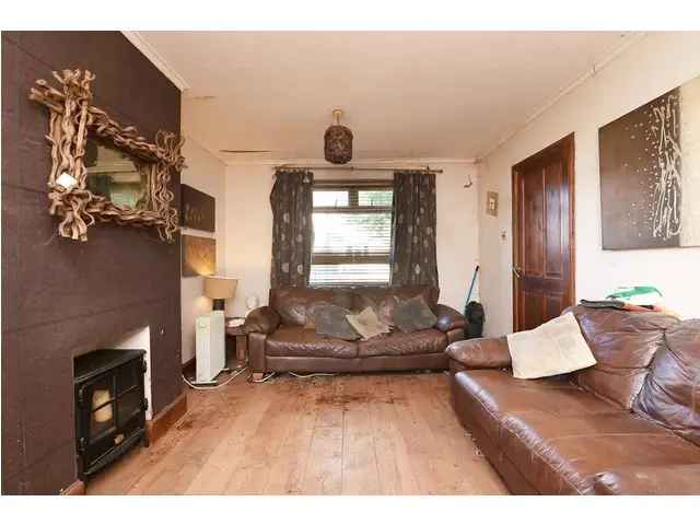 2 Bedroom Semi-Detached House For Sale
