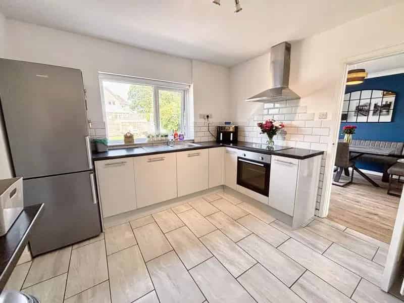 3 Bed Detached House For Sale