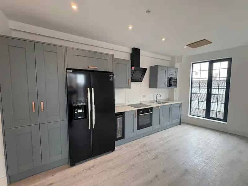 Luxury Executive Apartments with En-Suite Bathrooms and High-Quality Kitchens