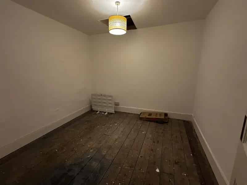 2 Bed Flat for Sale - Town Centre Apartment