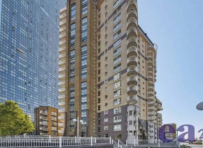2 Bed 2 Bath Canary Wharf Apartment