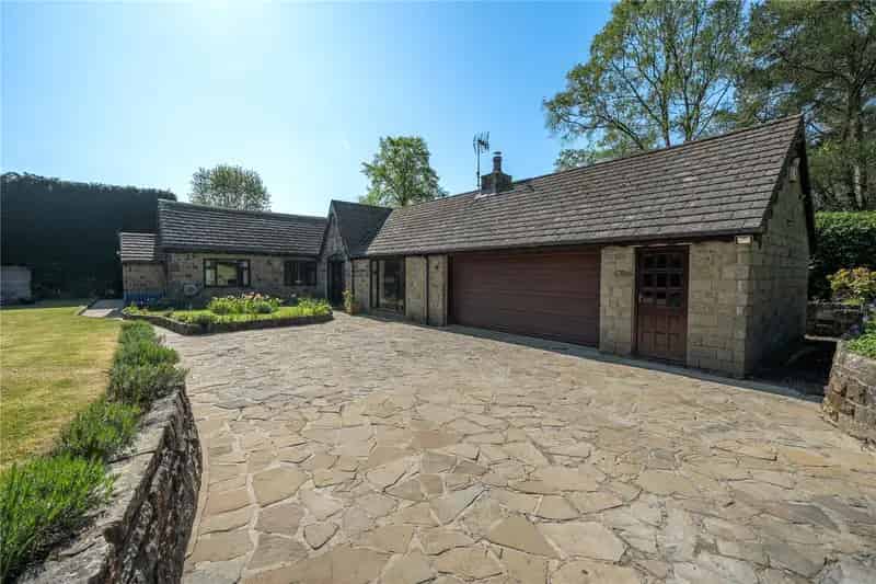Three Bedroom Detached Bungalow Large Plot Double Garage
