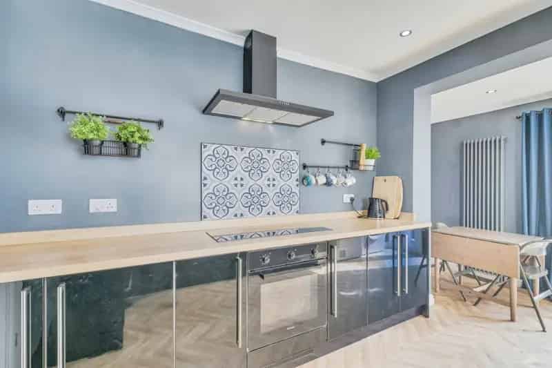 Stunning Mid-Terraced Home in Chaddlewood Avenue