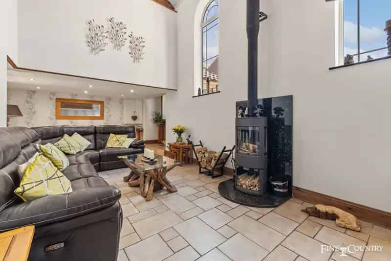 4 Bedroom Former Chapel House with Character Features