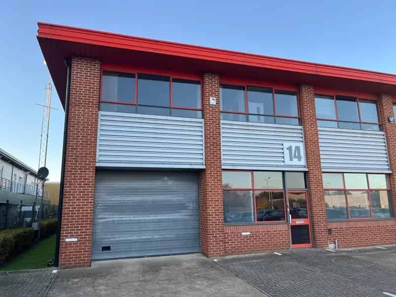 2 Storey Business Unit with Warehouse and Offices