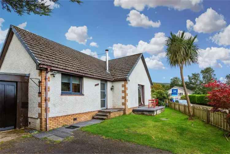 3 Bed Bungalow - Detached with 1 Reception Room