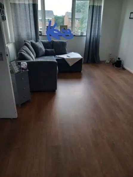 Flat For Rent in Birmingham, England