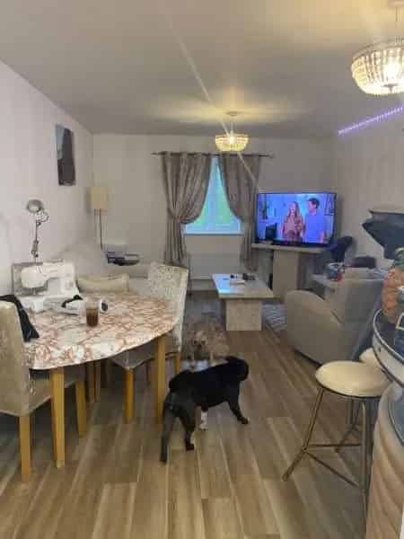 Flat For Rent , Mid Sussex, England