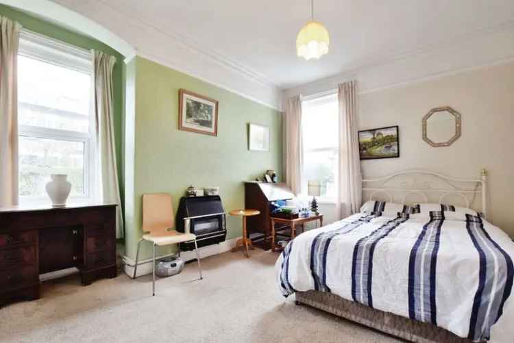 3 Bedroom End Terrace House for Sale