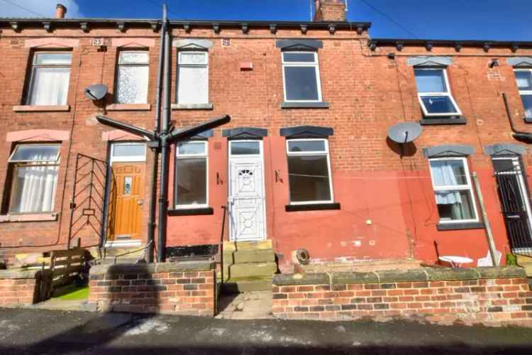 House For Sale in Leeds, England