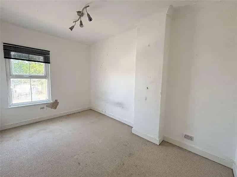 3 Bed House for Sale North Road