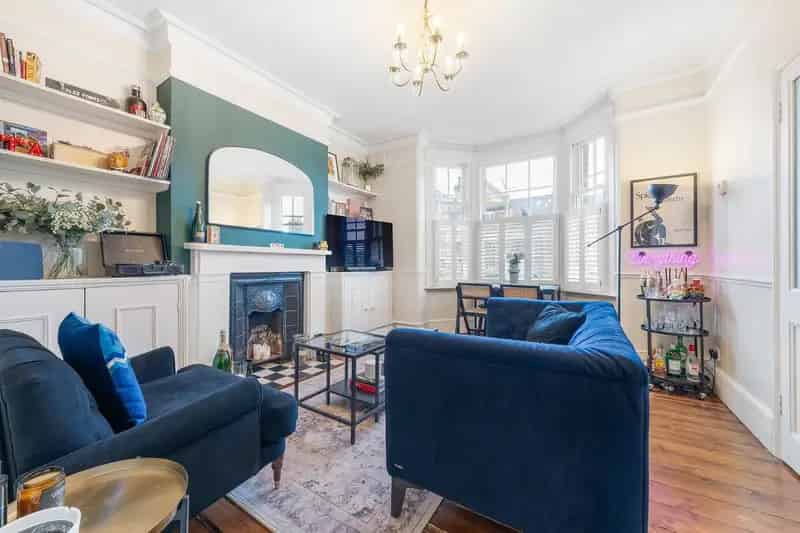 2 Bedroom Flat House to Rent Clapham Brixton