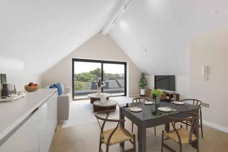 3 Bedroom Maisonette House to Rent Clapham Brixton