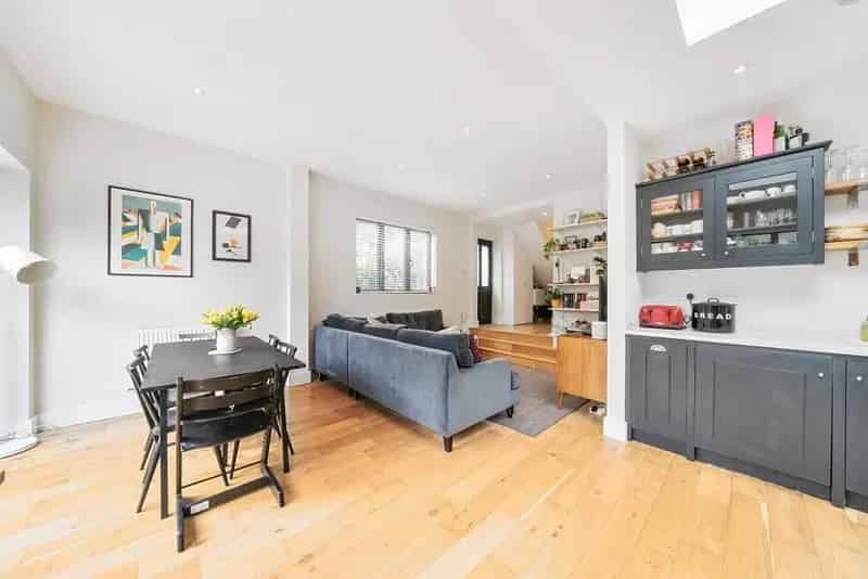 Two Bedroom Maisonette West Dulwich
