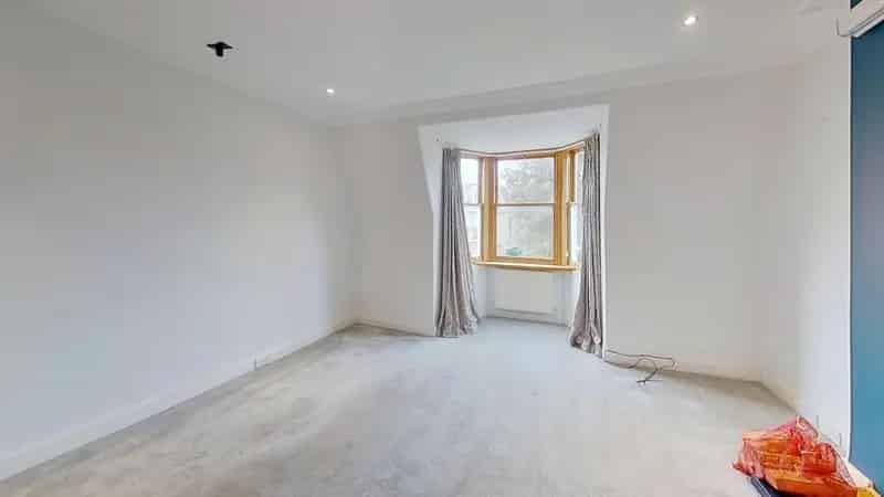 2 Bedroom Flat to Rent Edinburgh