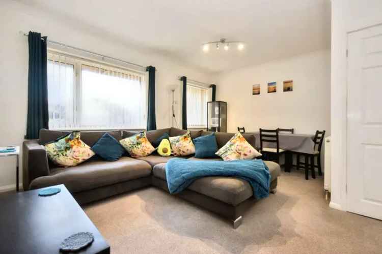 Apartment For Sale in Wakefield, England