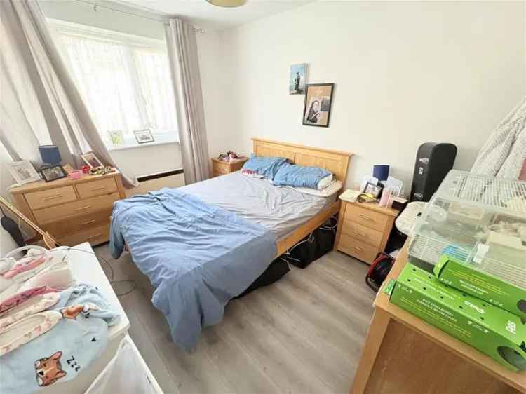 1 Bed Flat for Sale - Gated Development