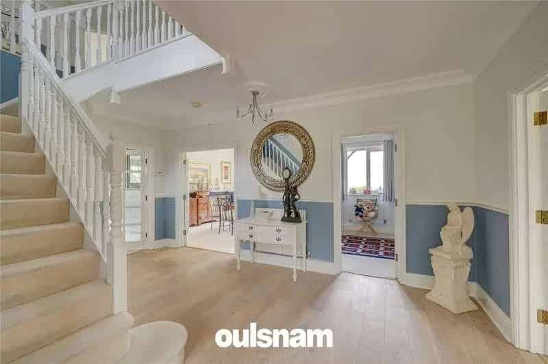 5 Bed Detached House for Sale in Grange Park Estate