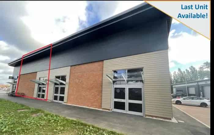 Modern Retail Units Fields Farm Road
