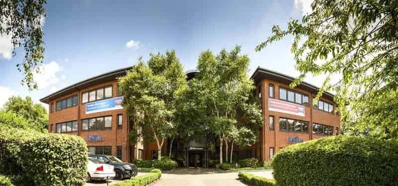 Jubilee House: Flexible Workspace near London