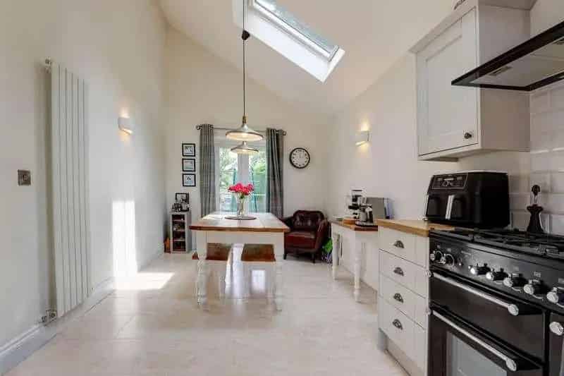 3 Bed Extended Cottage for Sale in Charlton Marshall