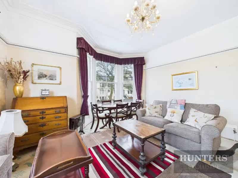 6 Bedroom Victorian Townhouse For Sale