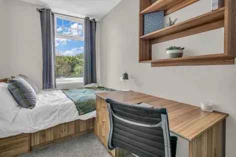 3 Bed Hyde Park Apartment Leeds - Near University City Centre