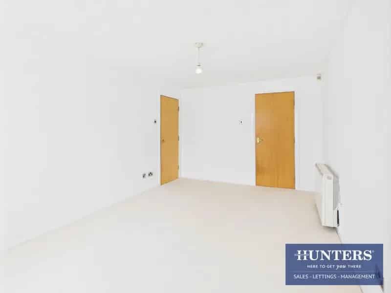 1 Bedroom Flat For Sale 448 SQ FT