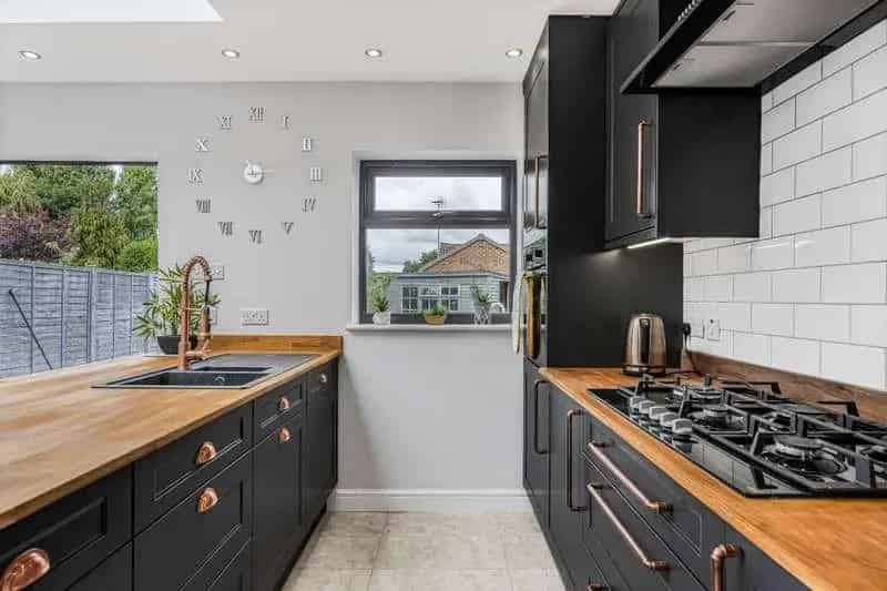3 Bed Extended Semi-Detached House For Sale