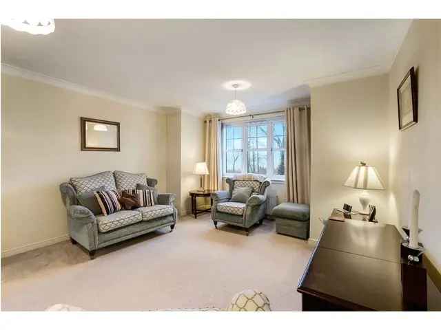 2 bedroom flat  for sale