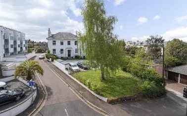 2-Bed Apartment in St Leonards Exeter - Grade II Listed Building