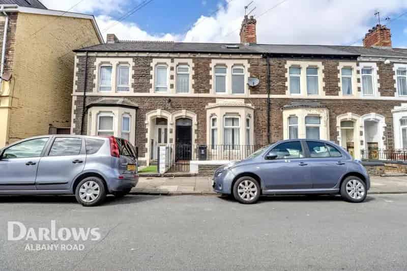 4 Bedroom Terraced House for Sale