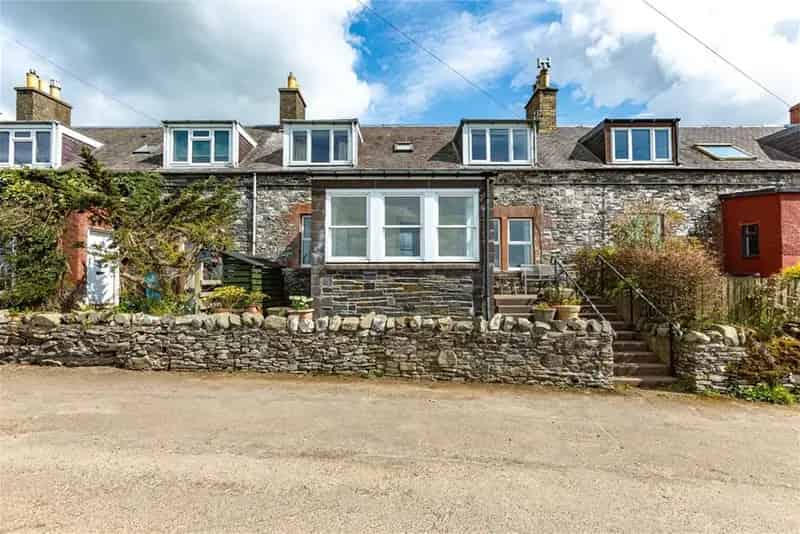 3 Bed Terraced House with Stunning Views