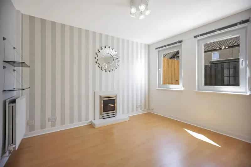 1 Bedroom End of Terrace House for Sale