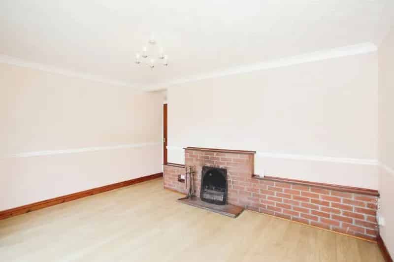 3 Bedroom Semi Detached House Trevethin Pontypool