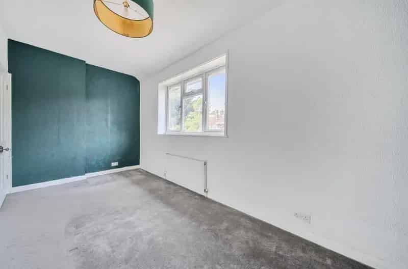 2 Bed House for Sale Chain Free 38ft Rear Garden