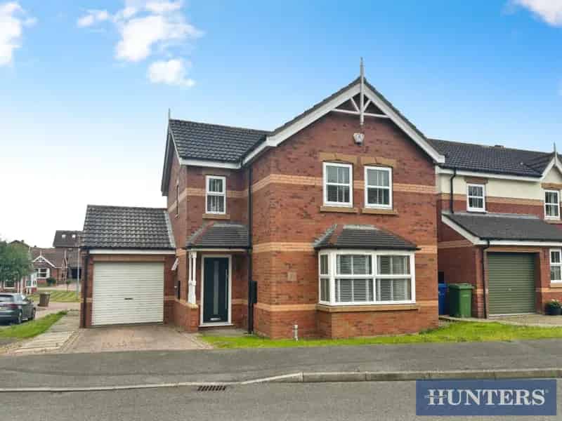 3 Bedroom Detached House For Sale