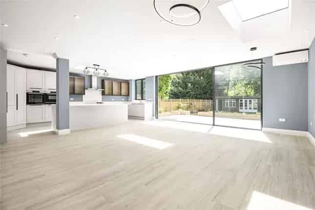 Detached Family Home for Sale in Popes Lane London W5