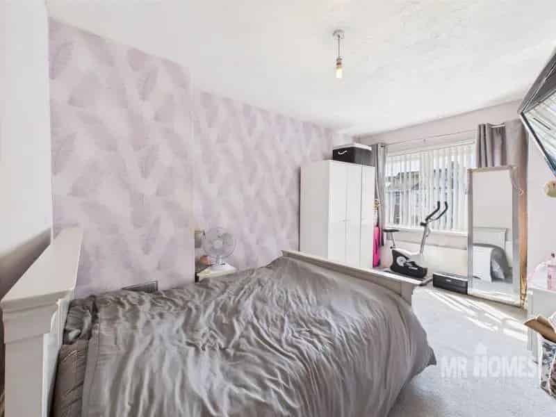 3 Bed Semi-Detached House for Sale