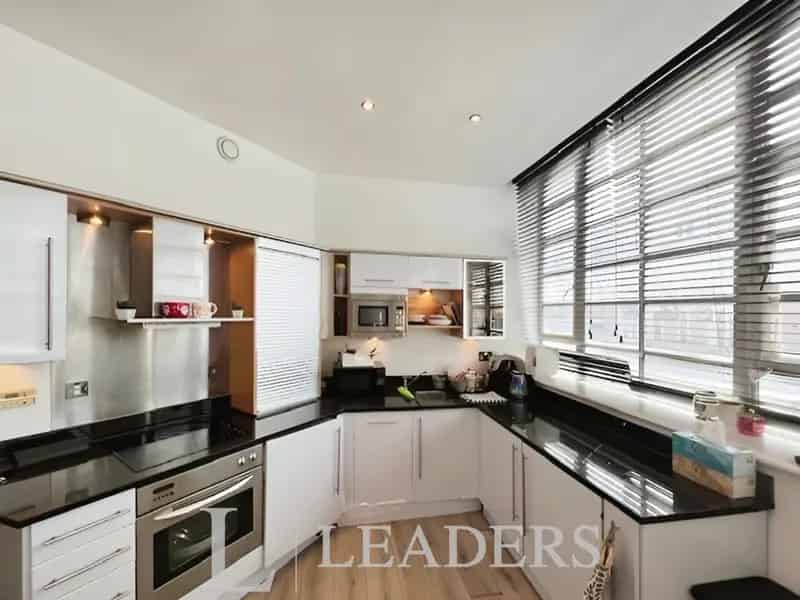 1 Bedroom Apartment to Rent Princes House