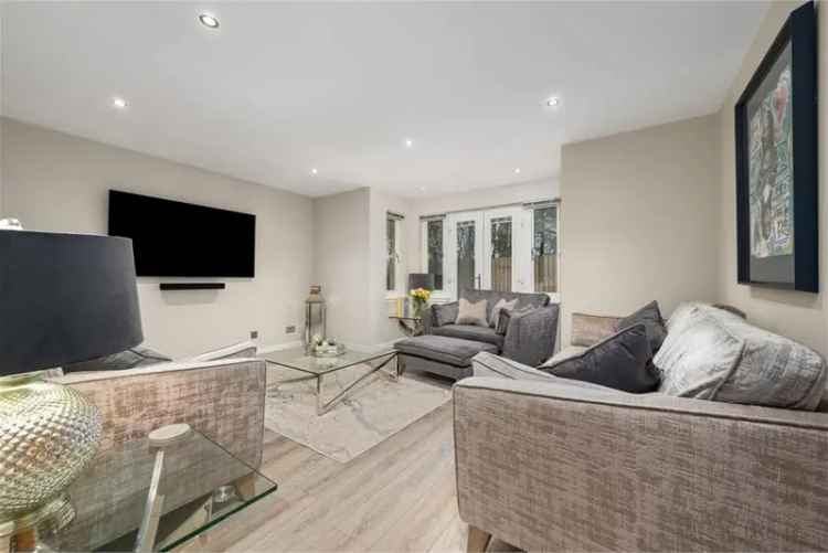 4 Bed Detached House with 3 Reception Rooms Near Dunfermline City Centre