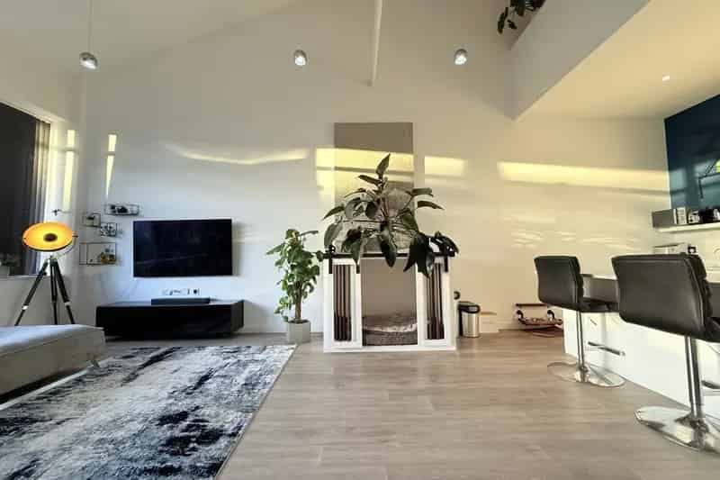 2-Bedroom Duplex Apartment in Welwyn Garden City