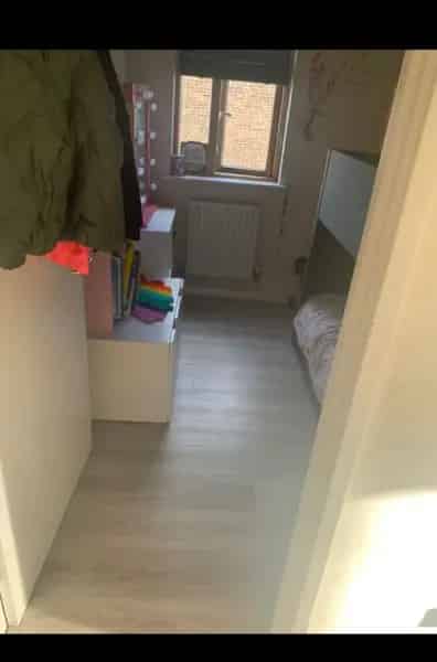 3 Bed Corner House Huge Kitchen Private Garden