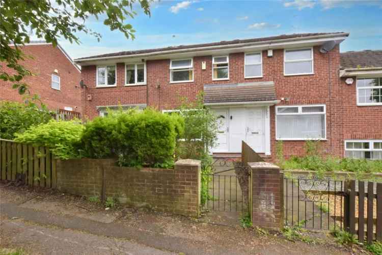 House For Sale in Leeds, England