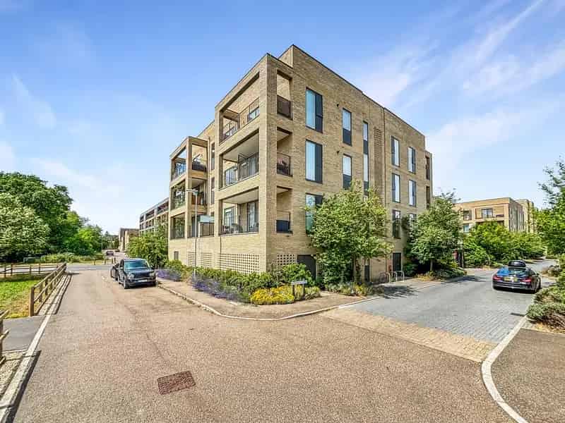 1 Bedroom Flat for Sale near Cambridge South Station