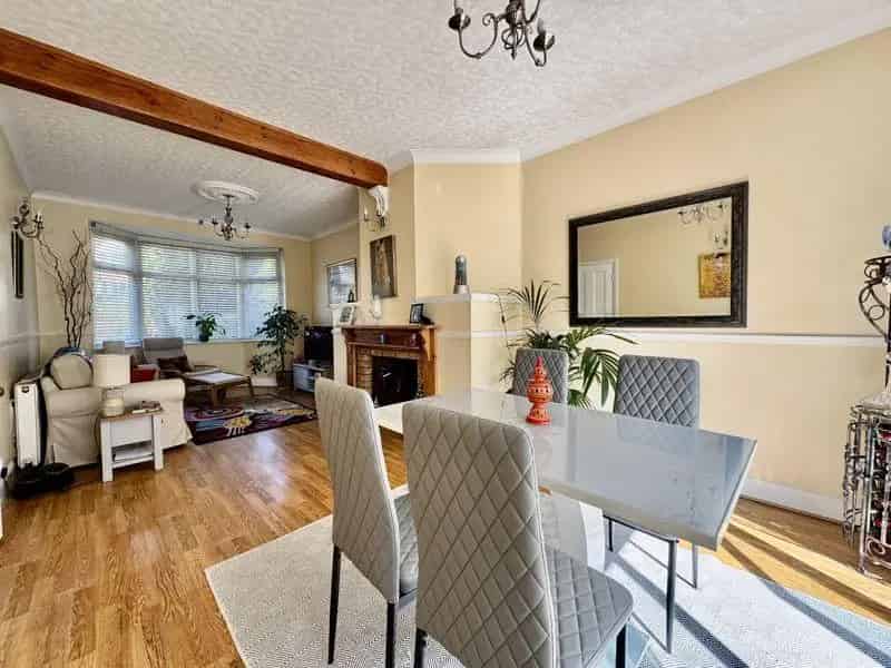 2 Bedroom Semi-Detached House for Sale