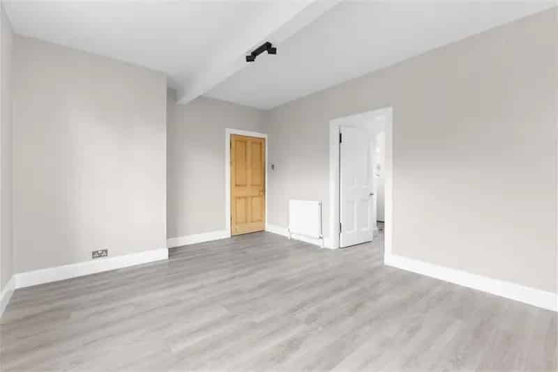 2 Bed Flat Lower Villa Northfield Edinburgh